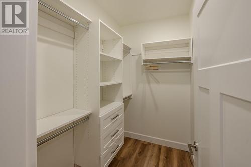 258 Bentgrass Avenue, Oliver, BC - Indoor With Storage