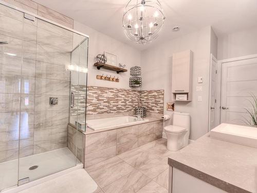 Salle de bains - 412-14415 Rue Roger-Thomas, Mirabel, QC - Indoor Photo Showing Bathroom