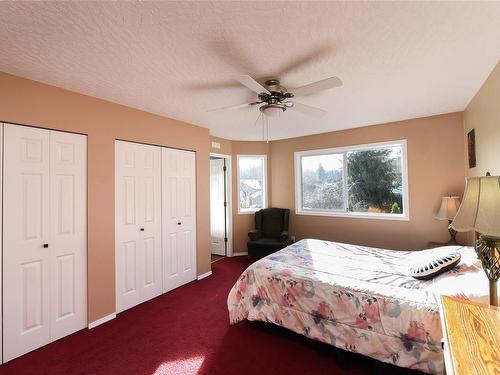 A-2312 1St St, Courtenay, BC - Indoor Photo Showing Bedroom