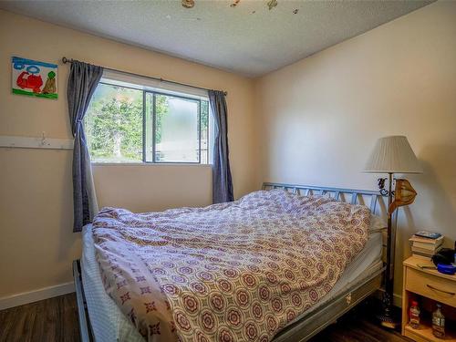 2395 14Th Ave, Port Alberni, BC - Indoor Photo Showing Bedroom