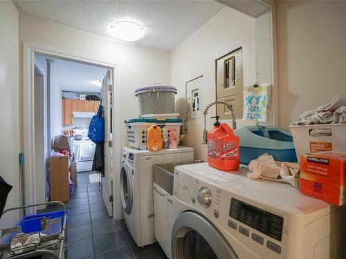 2395 14Th Ave, Port Alberni, BC - Indoor Photo Showing Laundry Room