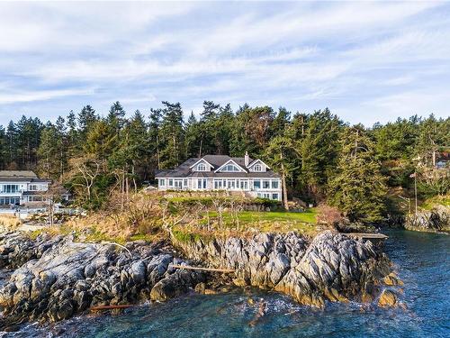 2600 Queenswood Dr, Saanich, BC - Outdoor With Body Of Water With View
