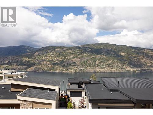 530 Clifton Court, Kelowna, BC - Outdoor With Body Of Water With View