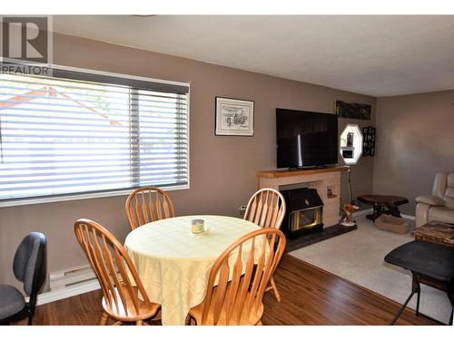 335 Deer Street, Vernon, BC - Indoor Photo Showing Dining Room