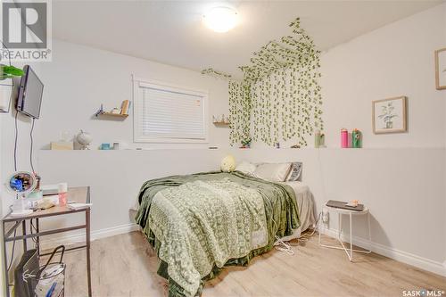 1136 K Avenue N, Saskatoon, SK - Indoor Photo Showing Bedroom