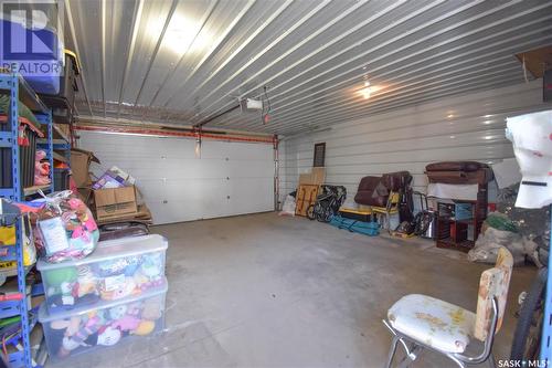 1136 K Avenue N, Saskatoon, SK - Indoor Photo Showing Garage