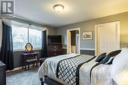 218 Fish And Game Club Rd, Quinte West, ON - Indoor Photo Showing Bedroom