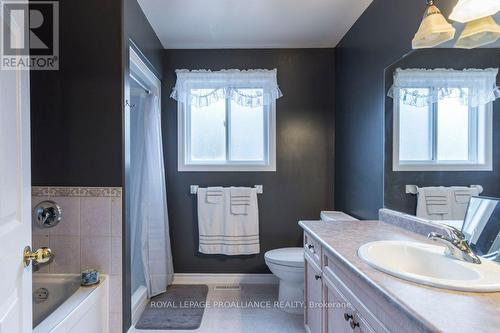 218 Fish And Game Club Rd, Quinte West, ON - Indoor Photo Showing Bathroom