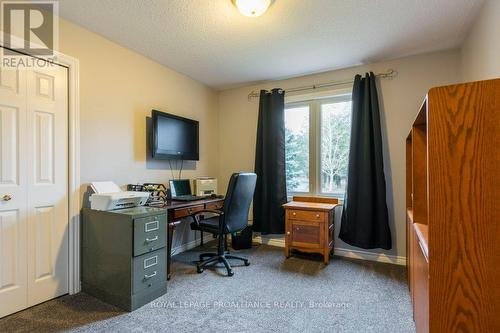 218 Fish And Game Club Rd, Quinte West, ON - Indoor Photo Showing Office