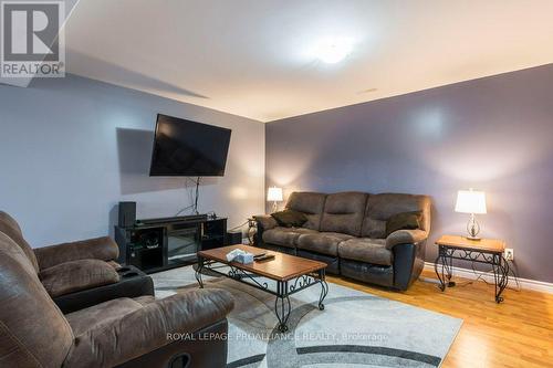 218 Fish And Game Club Rd, Quinte West, ON - Indoor Photo Showing Living Room