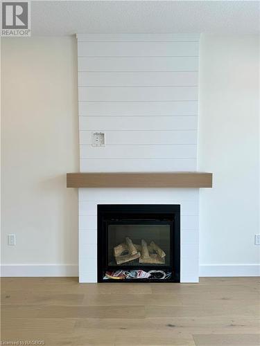 359 Ridge Street, Port Elgin, ON - Indoor Photo Showing Living Room With Fireplace