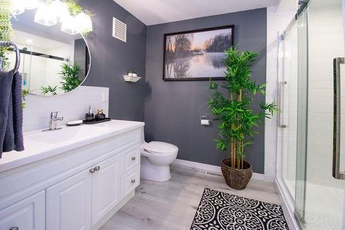 35 12Th Avenue, Gimli Rm, MB - Indoor Photo Showing Bathroom