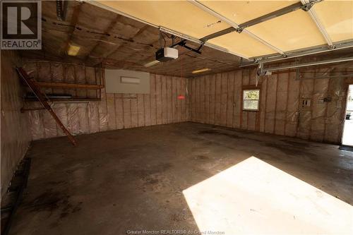 25 Cap Pele Crt, Dieppe, NB - Indoor Photo Showing Garage