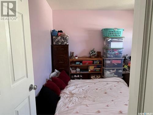 28 Telfer Bay, Prince Albert, SK - Indoor Photo Showing Bedroom