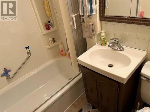 211 2Nd Avenue E, Assiniboia, SK - Indoor Photo Showing Bathroom