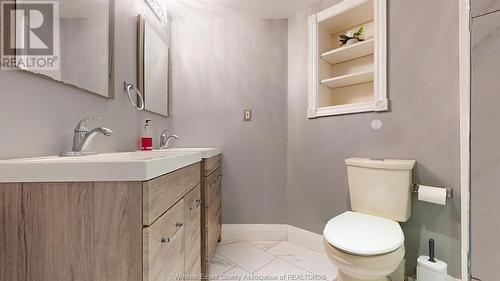 409 Rene Avenue, Lasalle, ON - Indoor Photo Showing Bathroom