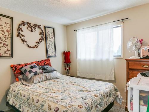 4169 Orchard Cir, Nanaimo, BC - Indoor Photo Showing Bedroom