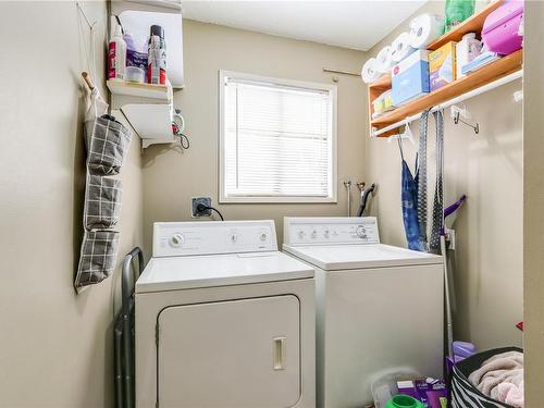 4169 Orchard Cir, Nanaimo, BC - Indoor Photo Showing Laundry Room