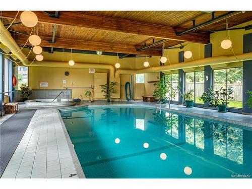 602-620 Toronto St, Victoria, BC - Indoor Photo Showing Other Room With In Ground Pool