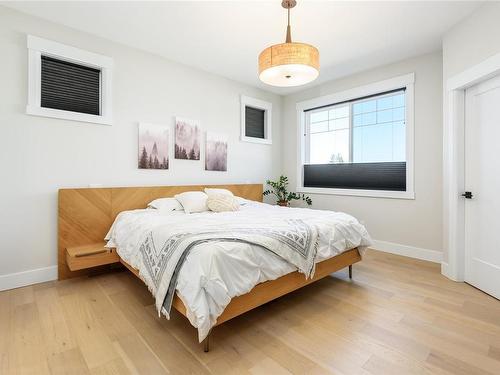 1507 Crown Isle Blvd, Courtenay, BC - Indoor Photo Showing Bedroom