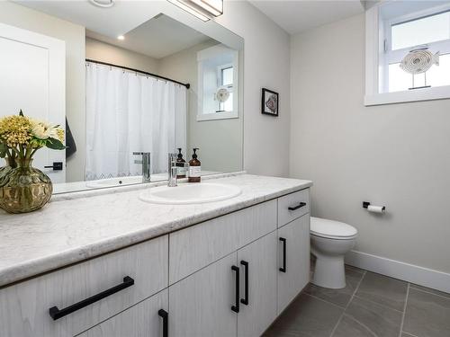 1507 Crown Isle Blvd, Courtenay, BC - Indoor Photo Showing Bathroom
