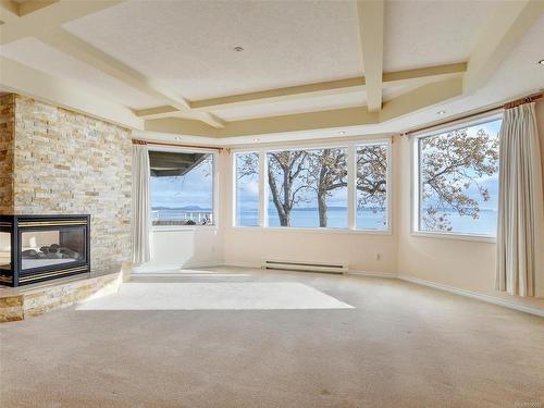 5-9675 First St, Sidney, BC - Indoor With Fireplace