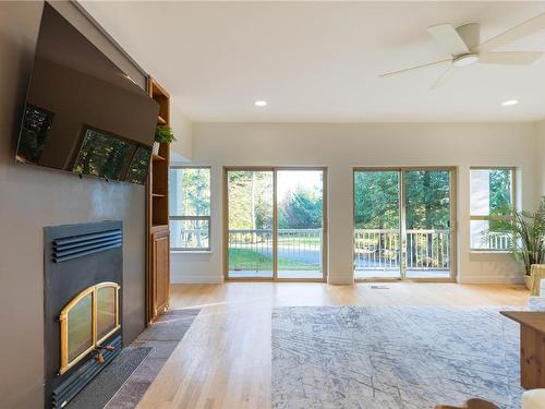 740 Windover Terr, Metchosin, BC - Indoor With Fireplace