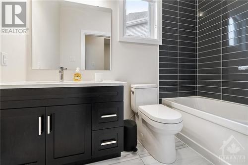 519 Cannes Crescent, Orleans, ON - Indoor Photo Showing Bathroom