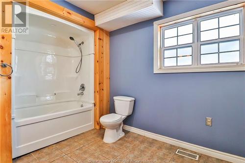 31 Back St, Havelock, NB - Indoor Photo Showing Bathroom