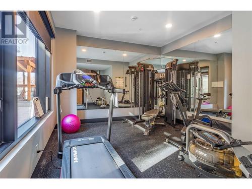529 Truswell Road Unit# 604, Kelowna, BC - Indoor Photo Showing Gym Room
