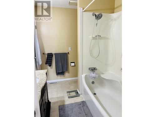 10616 102 Street, Fort St. John, BC - Indoor Photo Showing Bathroom