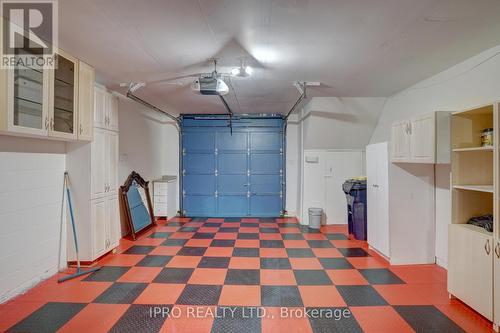 16B Leaside Park Dr, Toronto, ON - Indoor Photo Showing Garage