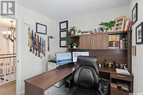 2611 Cumberland Avenue S, Saskatoon, SK - Indoor Photo Showing Office