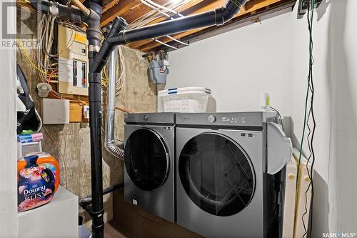 2611 Cumberland Avenue S, Saskatoon, SK - Indoor Photo Showing Laundry Room