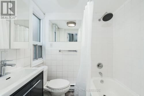 307 Pacific Ave, Toronto, ON - Indoor Photo Showing Bathroom