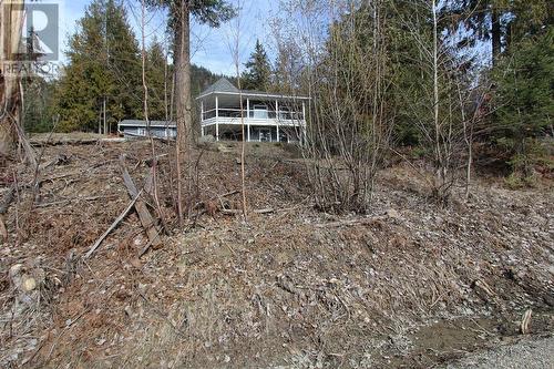 7465 Crowfoot Drive, Anglemont, BC - Outdoor With Deck Patio Veranda