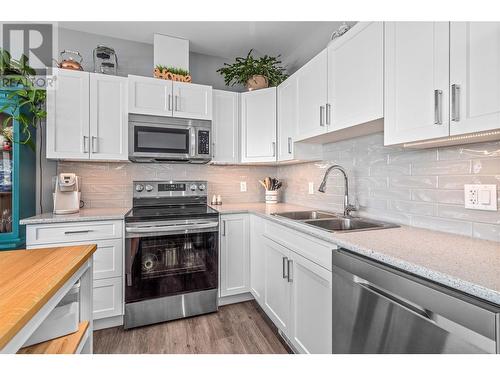 3609 Silver Way, West Kelowna, BC - Indoor Photo Showing Kitchen With Double Sink