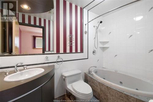 34 Laird, Amherstburg, ON - Indoor Photo Showing Bathroom