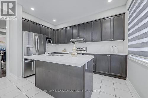 529 Settlers Rdge, Peterborough, ON - Indoor Photo Showing Kitchen With Stainless Steel Kitchen With Upgraded Kitchen