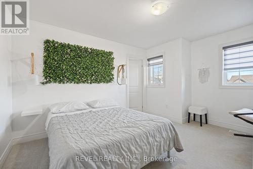 3619 Thunder Bay Rd, Fort Erie, ON - Indoor Photo Showing Bedroom