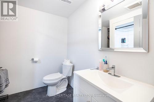 8 Sages Rd, Galway-Cavendish And Harvey, ON - Indoor Photo Showing Bathroom