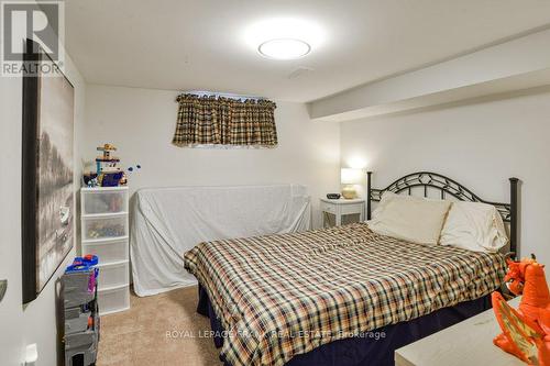 117 Campbell Beach Road, Kawartha Lakes, ON - Indoor Photo Showing Bedroom
