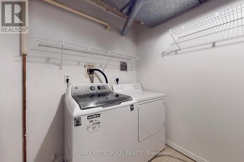 302 - 25 George Street, Toronto, ON - Indoor Photo Showing Laundry Room