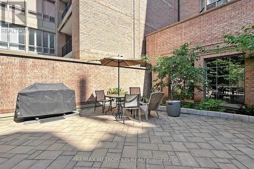 302 - 25 George Street, Toronto, ON - Outdoor With Exterior