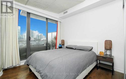 #1010 -560 King St W, Toronto, ON - Indoor Photo Showing Bedroom