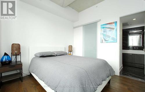 #1010 -560 King St W, Toronto, ON - Indoor Photo Showing Bedroom