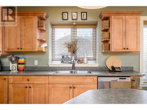 1002 Mt. Bulman Drive, Vernon, BC - Indoor Photo Showing Kitchen With Double Sink