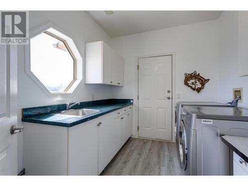 6150 Gillam Crescent, Peachland, BC - Indoor Photo Showing Laundry Room