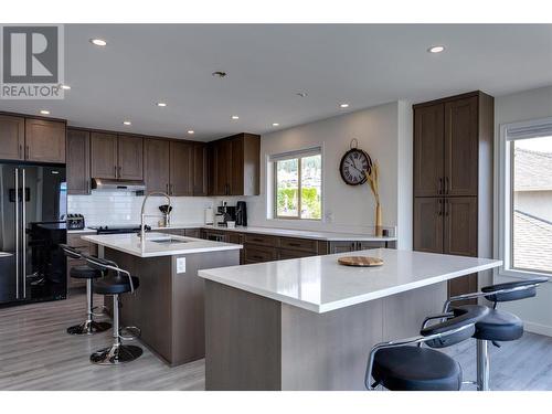 6150 Gillam Crescent, Peachland, BC - Indoor Photo Showing Kitchen