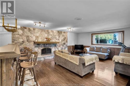 3786 Howard Avenue, Windsor, ON - Indoor Photo Showing Living Room With Fireplace